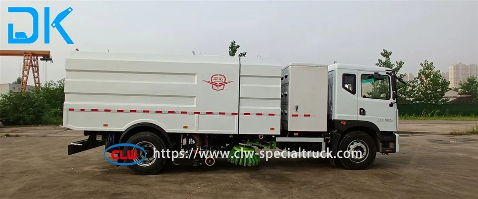 18t Sweeper Right Side